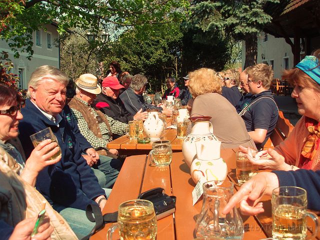 Erster Schluck beim Gugg 13.JPG